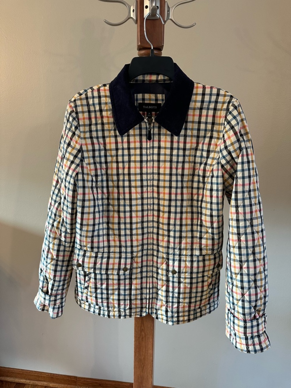 Talbots Cream Plaid Quilted Jacket with Navy Collar